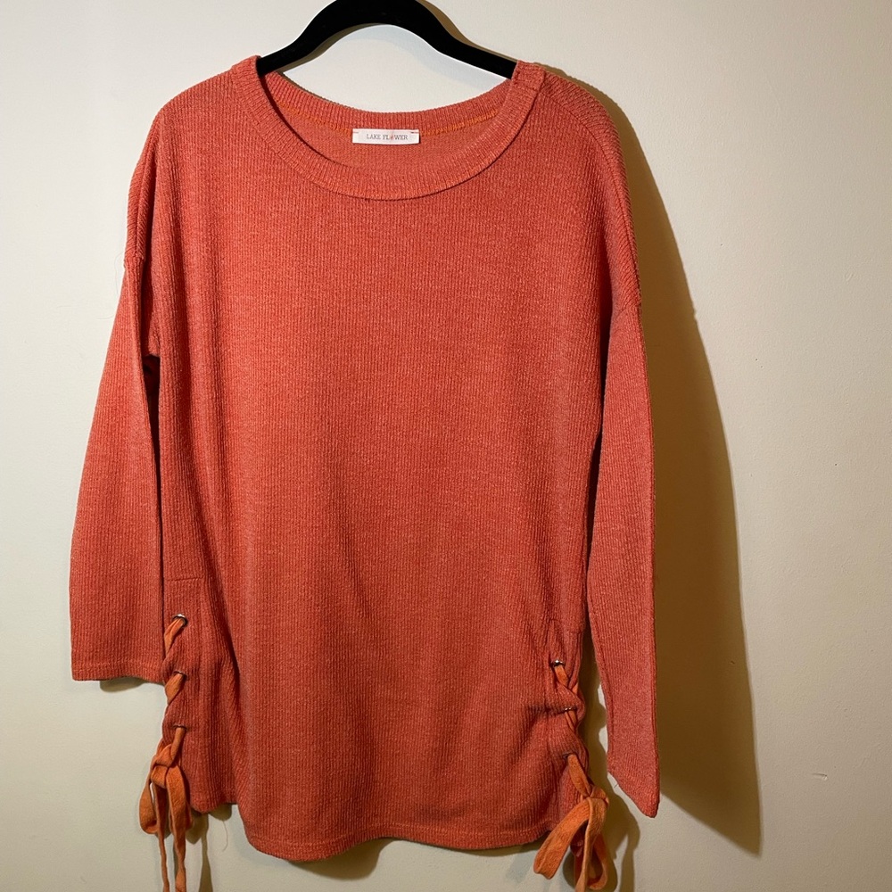 Lake Flower sweater Women Small Soft Orange side tie tunic great condition fall